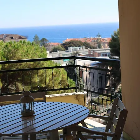 Casa Marina Апартаменти