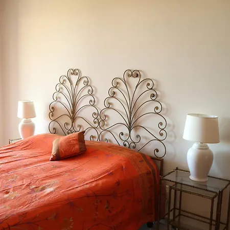 Casa Marina Апартаменти